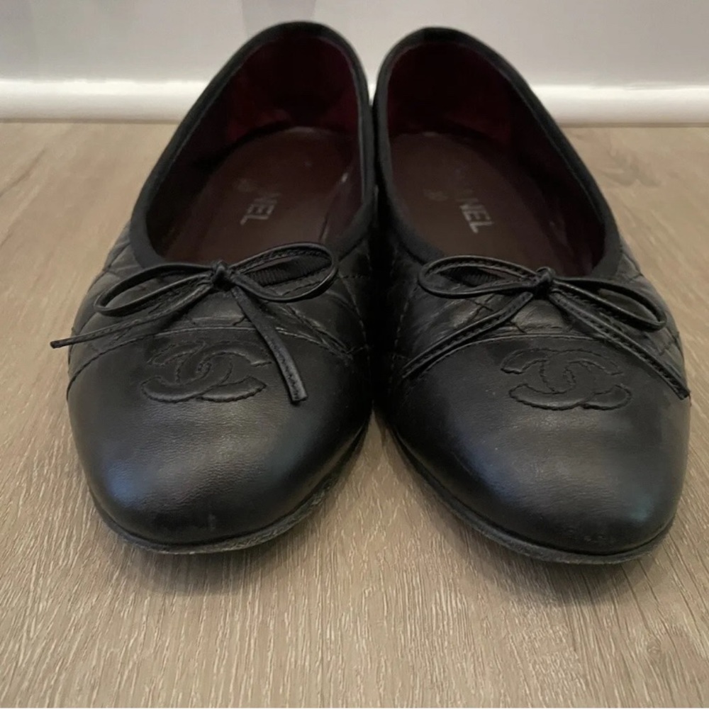Chanel Aged Calfskin Quilted Cap Toe Ballerina 39.5 - Picture 4 of 5